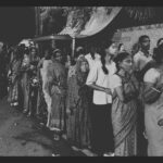 Black White Simple Modern Web Development Presentation (1)